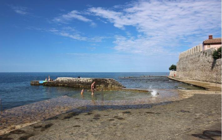 Apartman Onaon Novigrad Istria Esterno foto